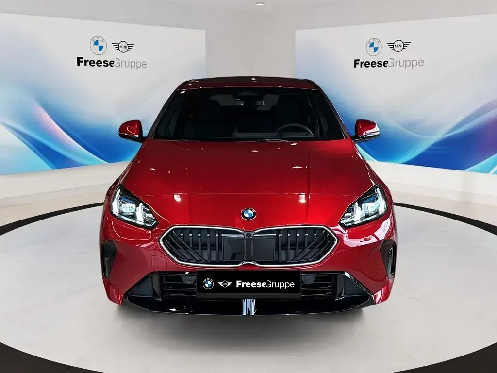 Neu BMW 120 Performance 170 PS (125 kW) 2026 Rot Kleinwagen
