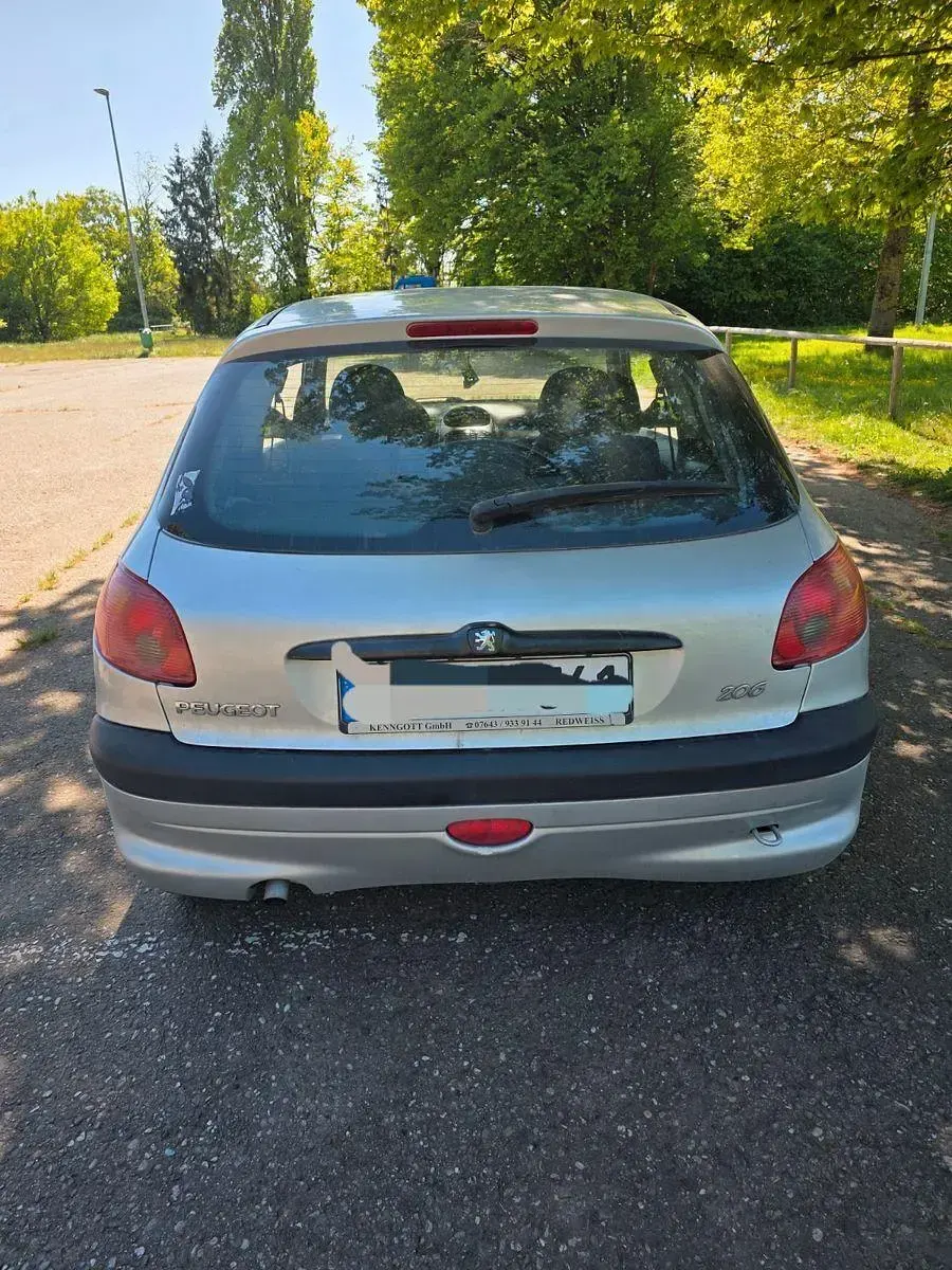 Gebraucht Peugeot 206 75 PS (55 kW) 2002 Grau Limousine