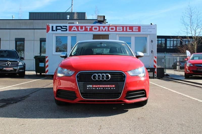 Gebraucht Audi A1 Sportback Attraction 90 PS (66 kW) 2013 Rot Kleinwagen