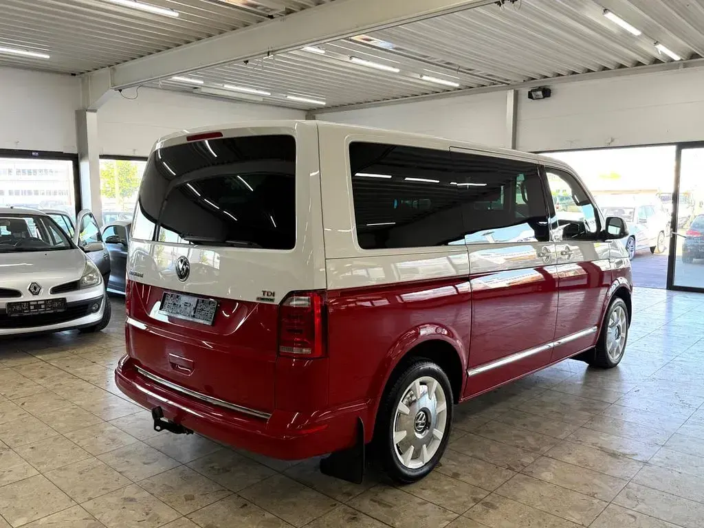 Gebraucht VW Multivan Generation Six 204 PS (150 kW) 2016 Rot Van / Kleinbus