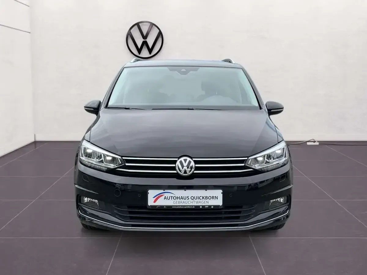 Gebraucht VW Touran Join 150 PS (110 kW) 2018 Deep black perleffekt Van / Kleinbus