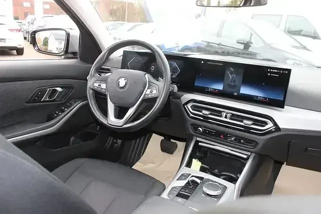 Gebraucht BMW 320 Shadowline 190 PS (139 kW) 2023 Skyscraper grau Kombi
