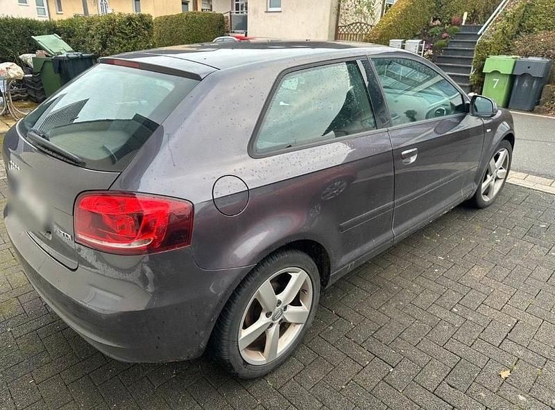 Gebraucht Audi A3 S-Line 105 PS (77 kW) 2010 Grau Kleinwagen