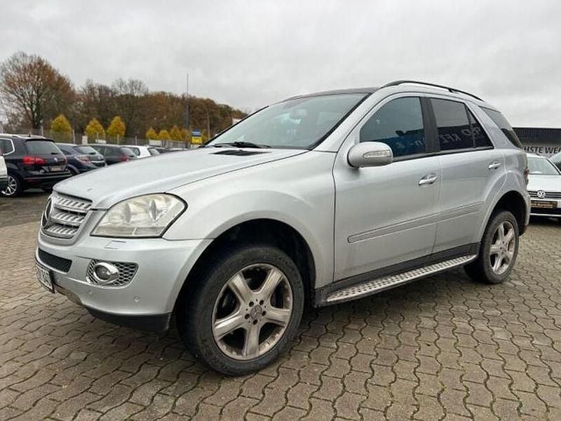 Gebraucht Mercedes ML320 224 PS (164 kW) 2008 Silber SUV