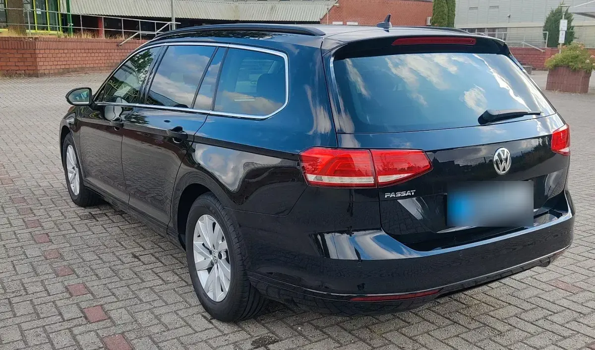Gebraucht VW Passat 150 PS (110 kW) 2016 Schwarz Kombi
