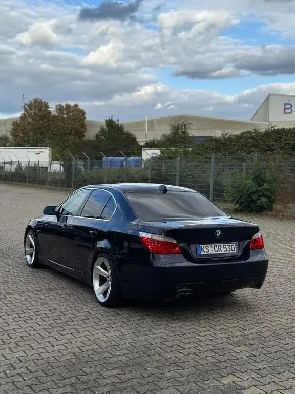 Gebraucht BMW 530 Performance 280 PS (205 kW) 2008 Blau Limousine