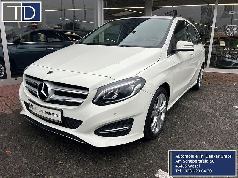 Gebraucht Mercedes B220 184 PS (135 kW) 2017 Weiß Van / Kleinbus