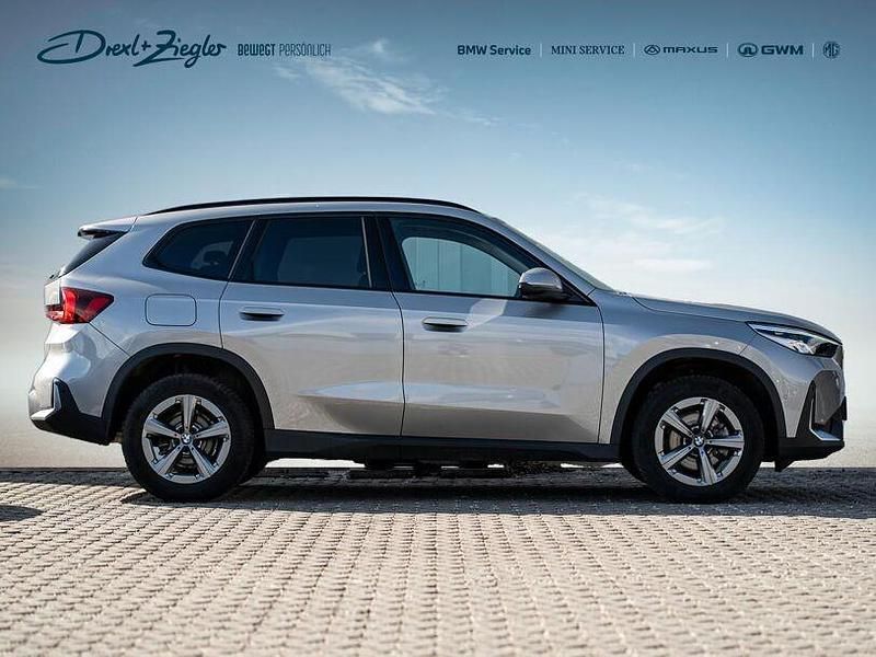 Gebraucht BMW X1 Shadowline 136 PS (100 kW) 2025 Spacesilvermetallic SUV