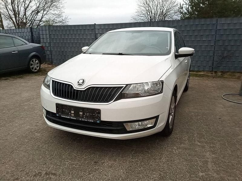 Gebraucht Skoda Rapid Ambition 110 PS (80 kW) 2016 Weiß Kleinwagen