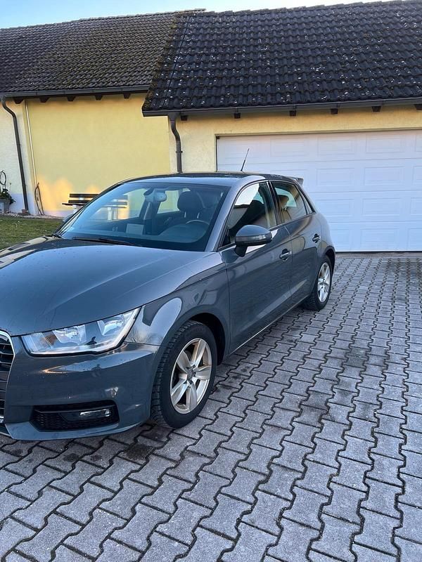 Usata Audi A1 90 CV (66 kW) 2015 Grigio Utilitaria