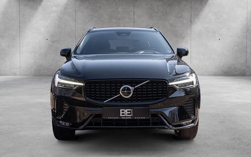 Gebraucht Volvo XC60 Plus 197 PS (144 kW) 2023 Schwarz SUV