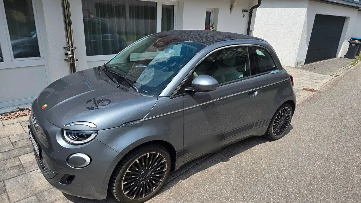 Gebraucht Fiat 500e La Prima 86 kW (118 PS) 2022 Grau Cabrio
