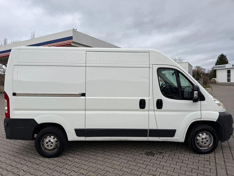 Gebraucht Peugeot Boxer 131 PS (96 kW) 2011 Weiß Van