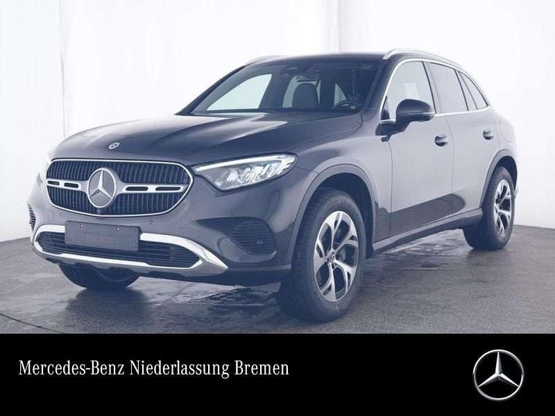 Grau Gebraucht 2024 Mercedes GLC300e SUV | 55.490 € (Superpreis) - Bild 1/3