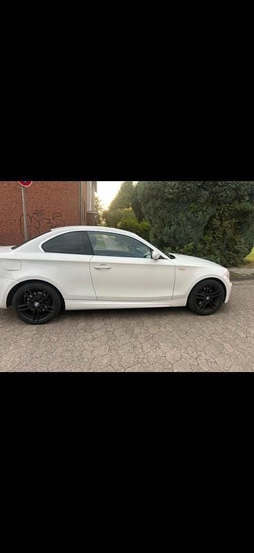 Gebraucht BMW 123 Coupé 204 PS (150 kW) 2008 Weiß Coupé