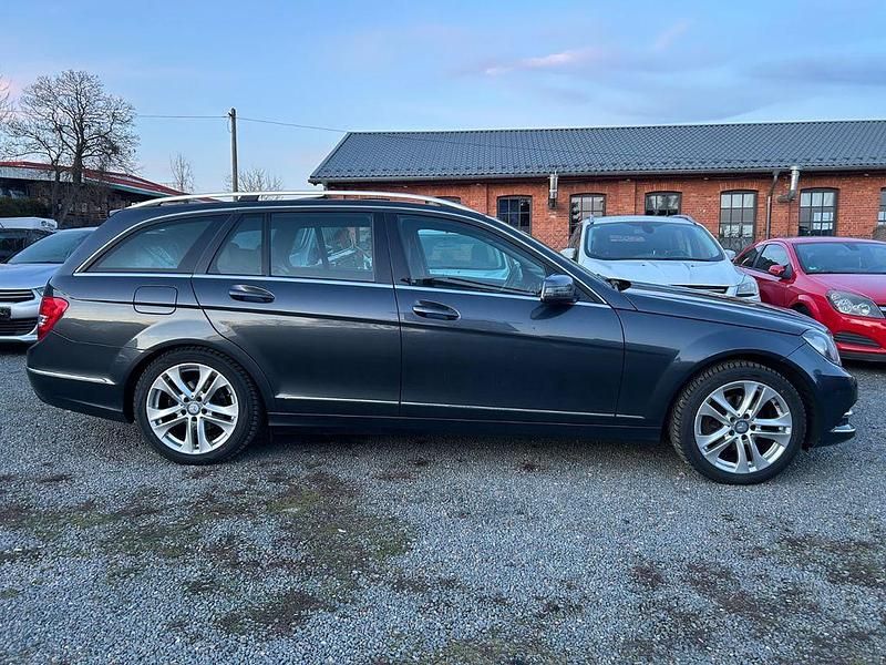 Second-hand Mercedes C180 156 CP (114 kW) 2013 Gri Break