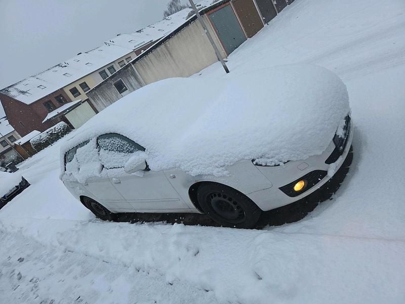 Gebraucht Seat Exeo 143 PS (105 kW) 2012 Weiß Kombi