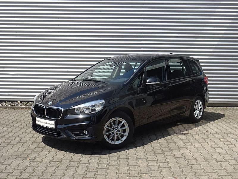 Schwarz uni Gebraucht 2016 BMW 218 Gran Tourer Advantage Van / Kleinbus | 15.398 € (Etwas zu teuer) - Bild 1/4