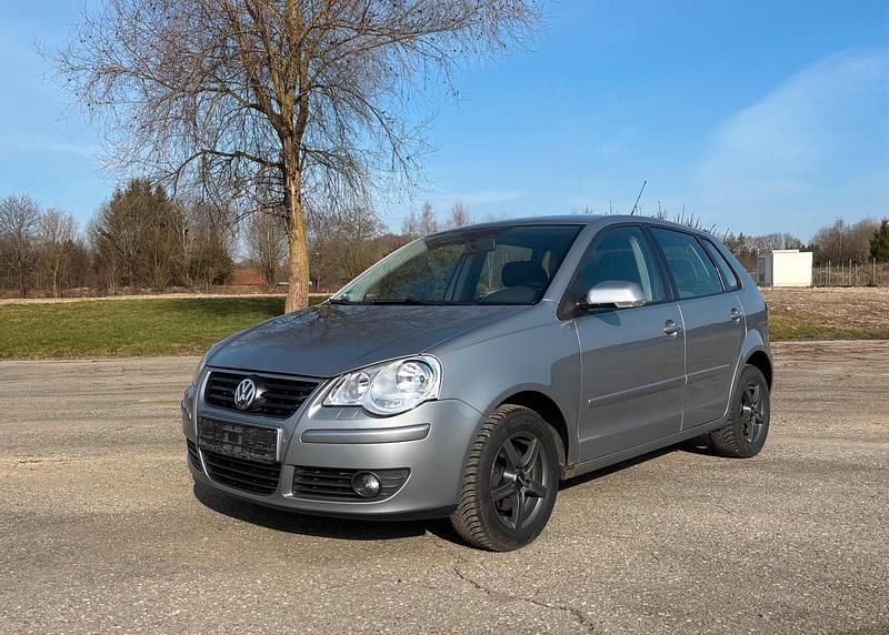 Gebraucht VW Polo 80 PS (58 kW) 2009 Grau Kleinwagen