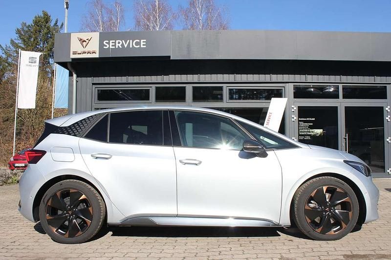 Neu Cupra Born 169 kW (231 PS) 2025 Geyser silver Kleinwagen