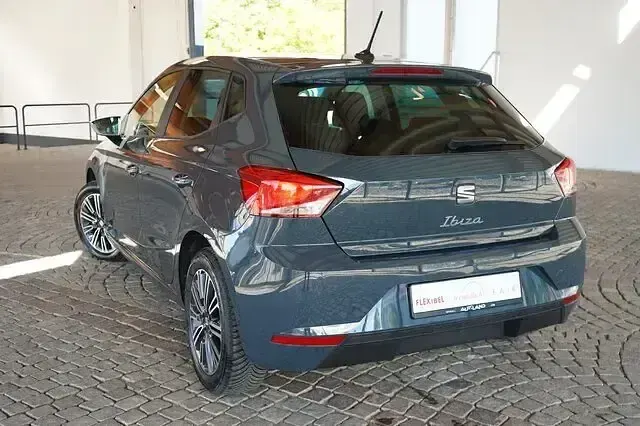Gebraucht Seat Ibiza Style 95 PS (69 kW) 2025 Grau Kleinwagen
