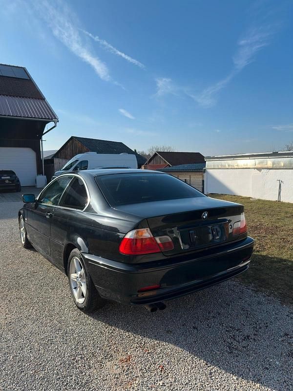 Gebraucht BMW 320 170 PS (125 kW) 2003 Schwarz Coupé