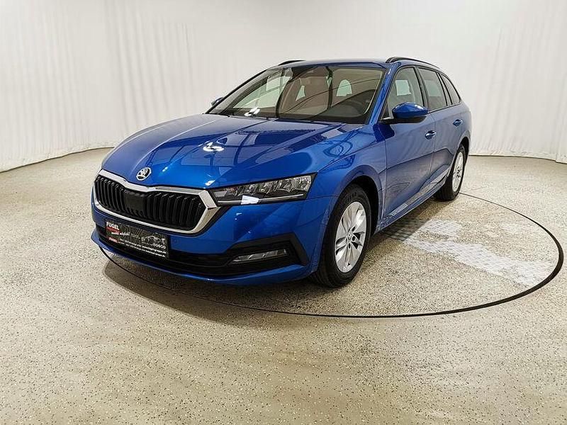 Gebraucht Skoda Octavia Ambition 150 PS (110 kW) 2022 Raceblau metallic Kombi