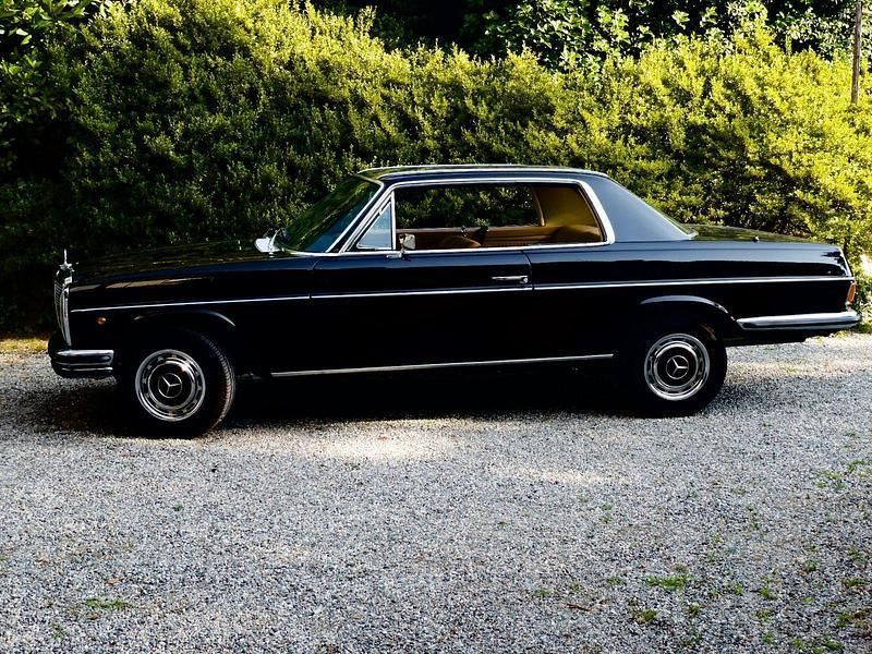 Gebraucht Mercedes 250 131 PS (96 kW) 1970 Braun Coupé