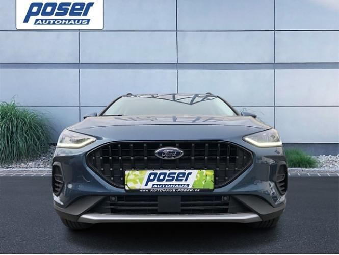 Gebraucht Ford Focus Active 125 PS (91 kW) 2023 Blau Kombi