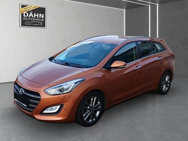 Gebraucht 2016 Hyundai i30 Premium Kombi | 11.290 € (Fairer Preis) - Bild 1/4