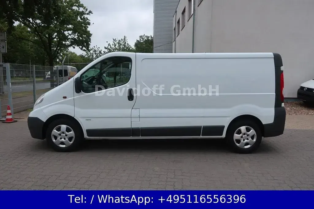 Gebraucht Opel Vivaro 114 PS (83 kW) 2012 Weiß Van / Kleinbus