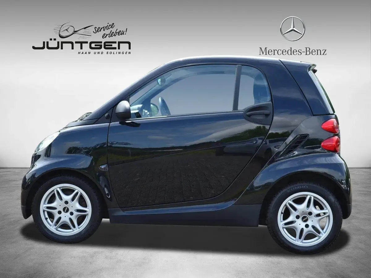 Gebraucht Smart ForTwo Coupé Pure 61 PS (44 kW) 2012 Schwarz Coupé