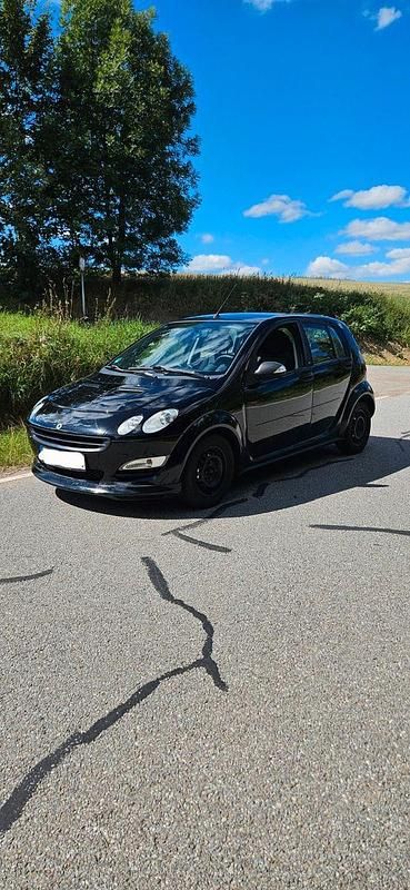 Schwarz Gebraucht 2004 Smart ForFour Passion Kleinwagen | 1.950 € (Fairer Preis) - Bild 1/4