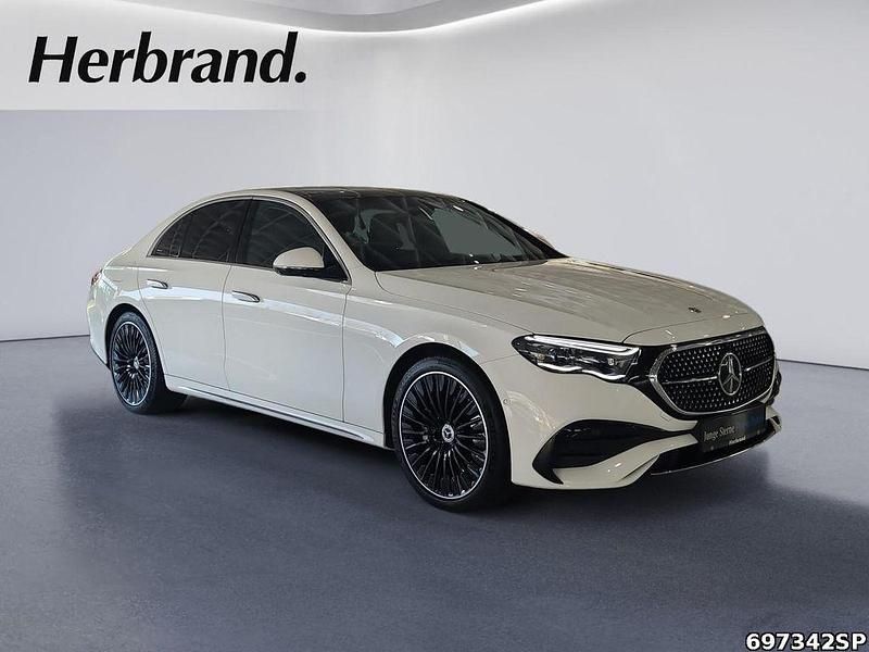 Gebraucht Mercedes E300 AMG 313 PS (230 kW) 2024 Unilack polarweiß Limousine