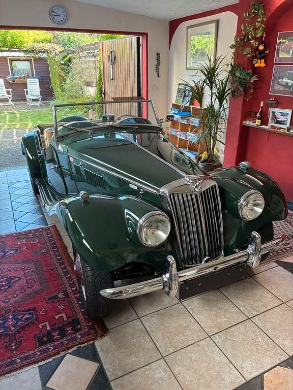 Grün Gebraucht 1955 MG TF Cabrio | 40.000 € - Bild 1/4