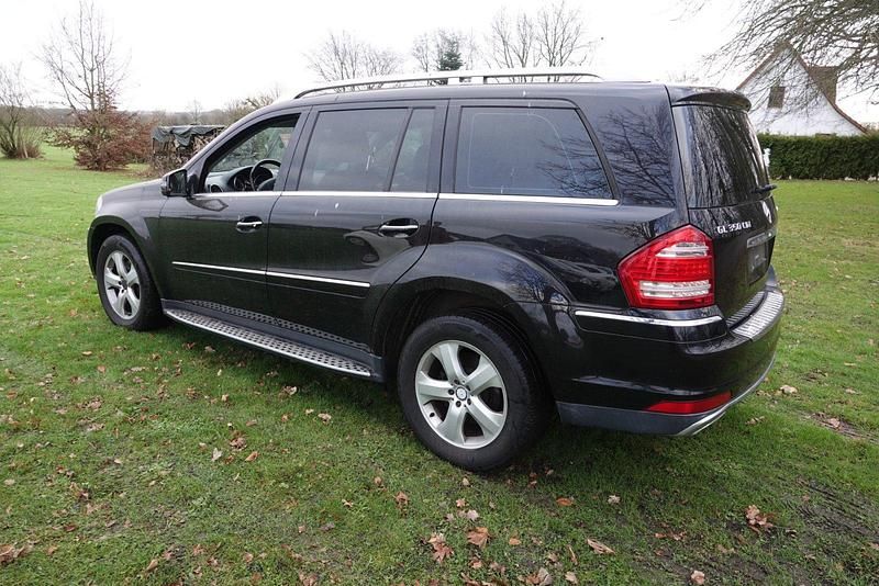 Gebraucht Mercedes GL350 225 PS (165 kW) 2011 Schwarz SUV
