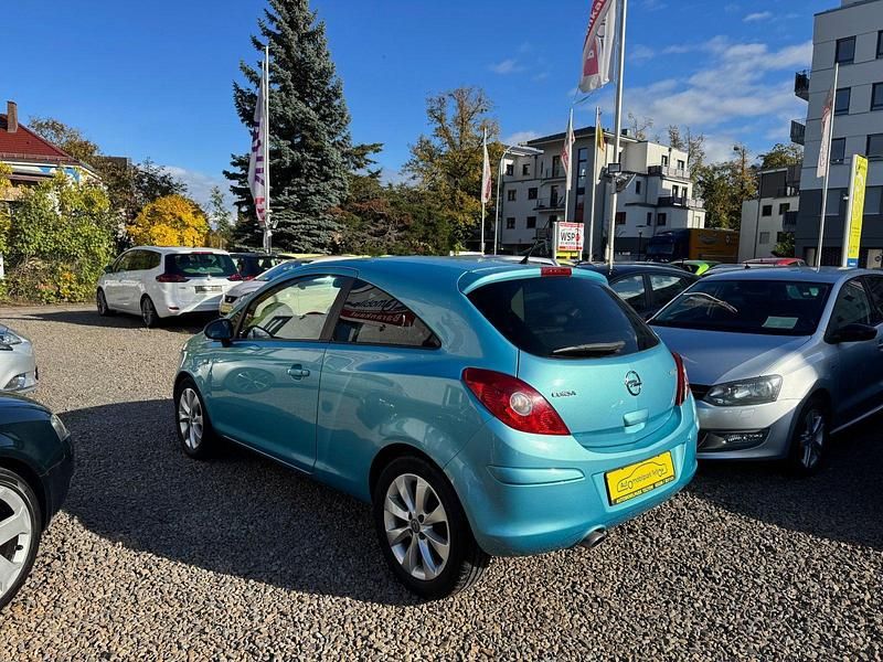 Second-hand Opel Corsa 69 CP (50 kW) 2012 Albastru Hatchback
