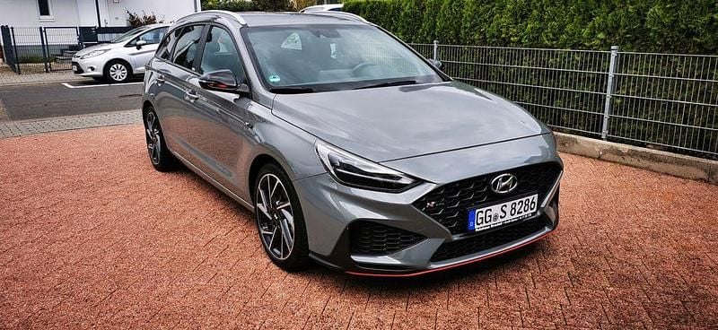 Grau Gebraucht 2021 Hyundai i30 N Line Kombi | 21.999 € (Fairer Preis) - Bild 1/4