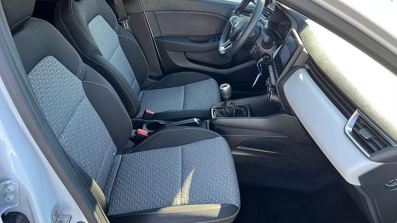 Second-hand Renault Clio V Evolution 67 CP (49 kW) 2023 Alb Berlinǎ