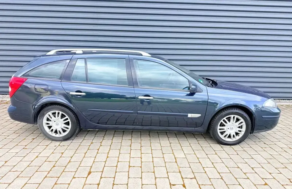 Gebraucht Renault Laguna II 135 PS (99 kW) 2005 Abyssegrün Kombi