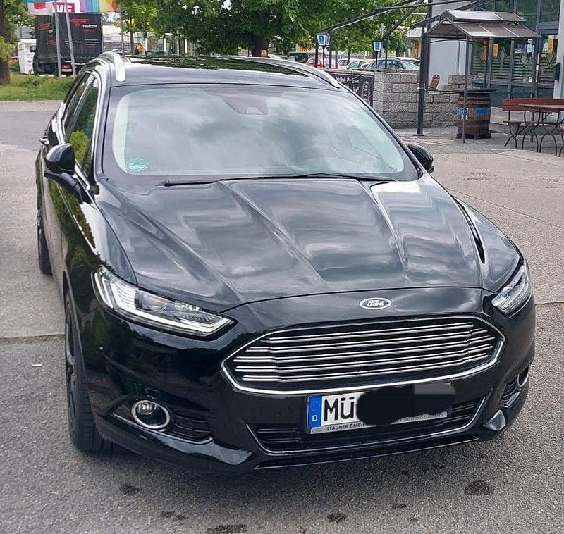 Schwarz Gebraucht 2019 Ford Mondeo Titanium Kombi | 16.999 € (Etwas zu teuer) - Bild 1/4