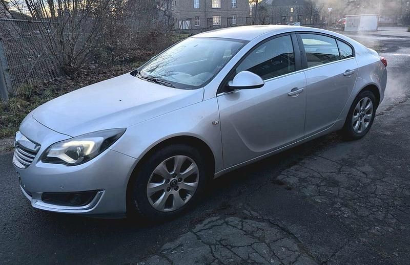 Gebraucht Opel Insignia Innovation 170 PS (125 kW) 2015 Silber Limousine
