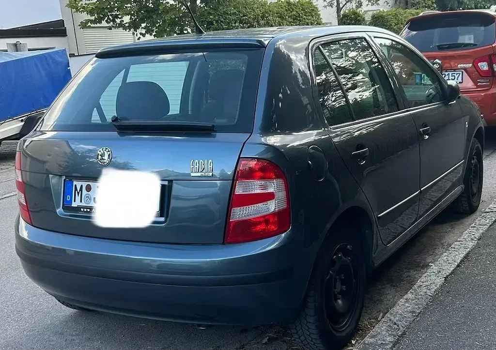 Gebraucht Skoda Fabia Ambiente 54 PS (39 kW) 2006 Grau Limousine