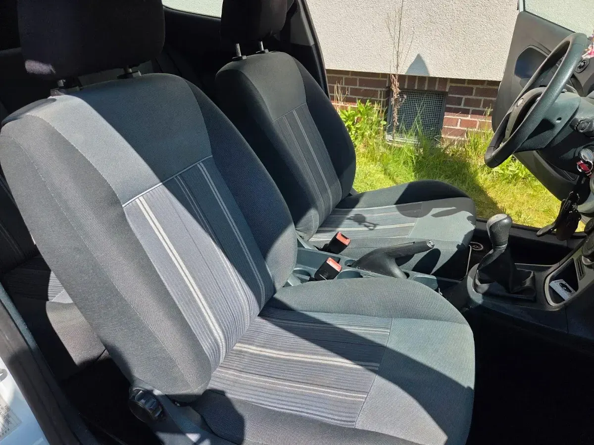 Gebraucht Ford Fiesta 97 PS (71 kW) 2009 Weiß Limousine