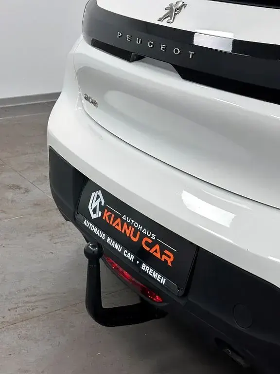 Gebraucht Peugeot 208 Active 75 PS (55 kW) 2022 Blanc banquise Kleinwagen