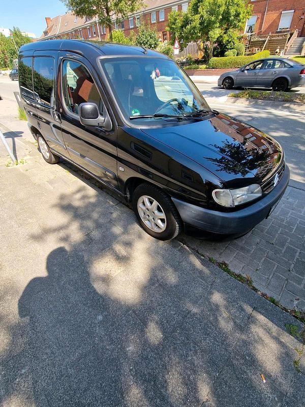 Schwarz Gebraucht 2002 Citroën Berlingo Van / Kleinbus | 1.000 € (Fairer Preis) - Bild 1/4
