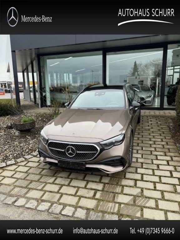 Braun Gebraucht 2025 Mercedes E220 AMG Limousine | 71.199 € - Bild 1/4