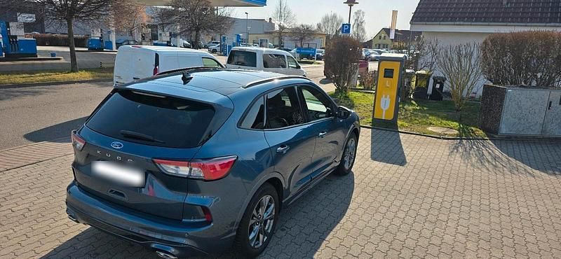 Gebraucht Ford Kuga ST-Line X 120 PS (88 kW) 2023 Blau SUV