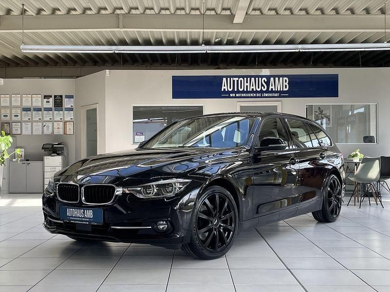 Gebraucht BMW 330 Sport Line 252 PS (185 kW) 2018 Schwarz Kombi