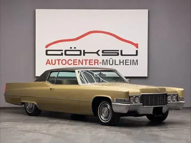Second-hand Cadillac Deville 375 CP (275 kW) 1969 Verde Berlinǎ